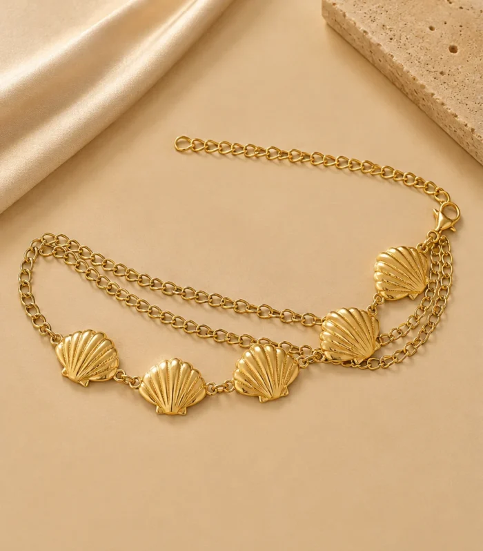 Nur Design Atelier Deniz Kabugu Madalyonlu Gold Zincir Kemer