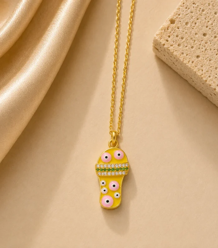 Nur Design Atelier Lucky Nazar Terlik Altin Celik Kolye