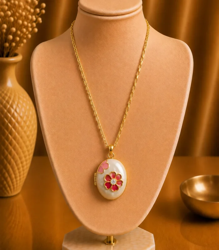 Nur Design Atelier Mira Cicek Kolye