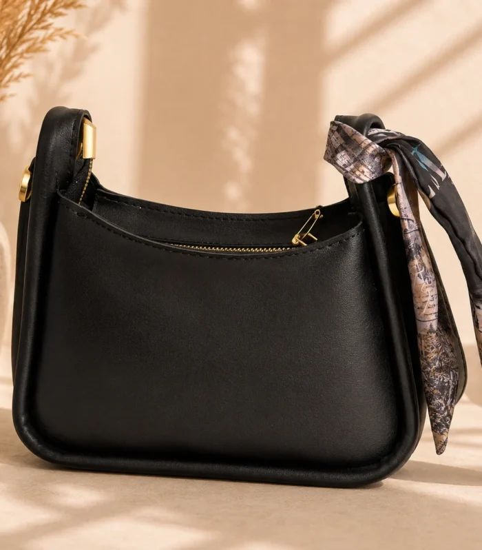 Nur Design Atelier Noir Siyah Sal Detayli Omuz Cantasi