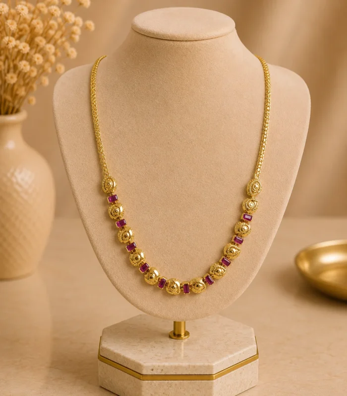 Nur Design Atelier Ruby Isiltisi Tasli Celik Kolye