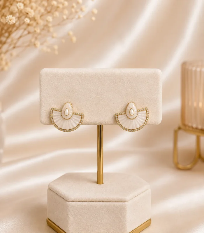 Nur Design Atelier Tasli Sedef Gorunumlu Altin Celik Kupe