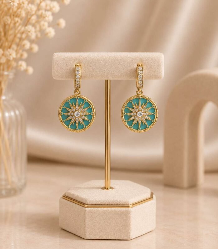 Nur Design Atelier Turkuaz Tasli Gold Madalyon Kupe