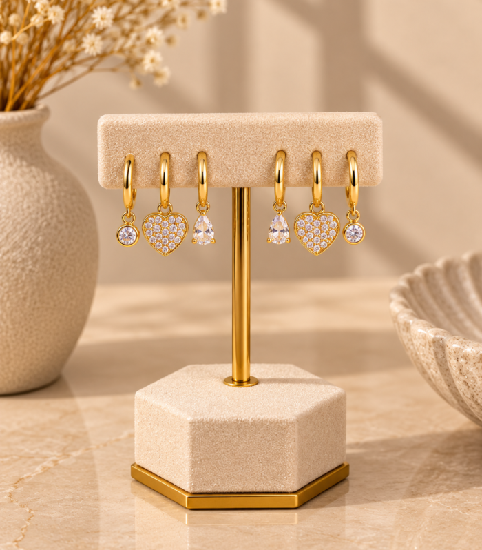 Nur Design Atelier Gold Kalp ve Damla Tasli Kupe Seti