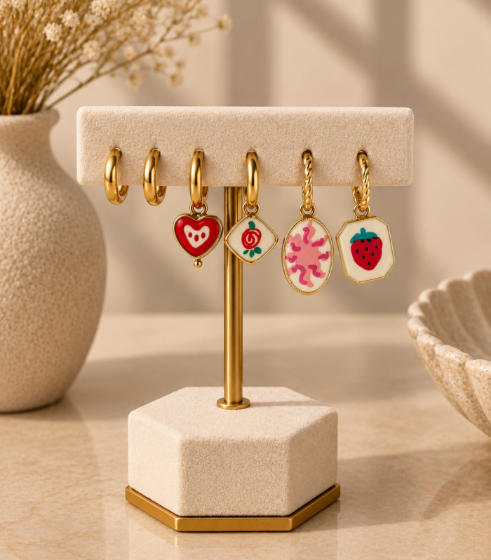 Nur Design Atelier Renkli Figurlu Gold Kupe Seti